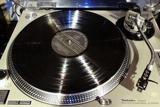 Technics SL-1200